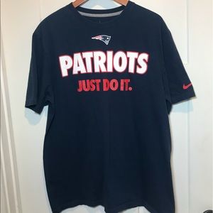 NEW 🔹XL NFL TEAM Nike Patriots Football Shirt